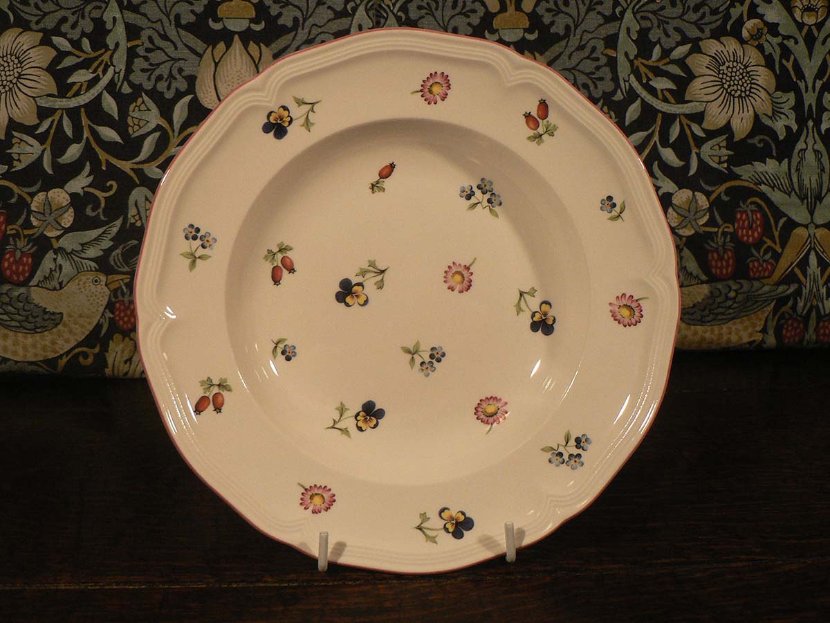 Villeroy and Boch Petit Fleur soup plate
