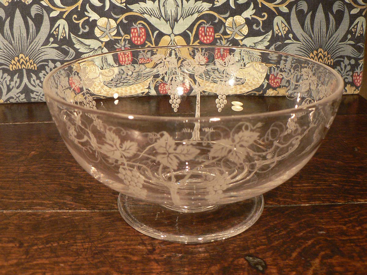 Stuart crystal bowl