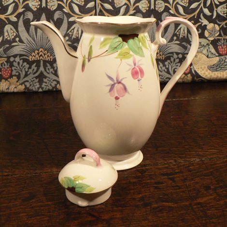 Coffee pot without lid
